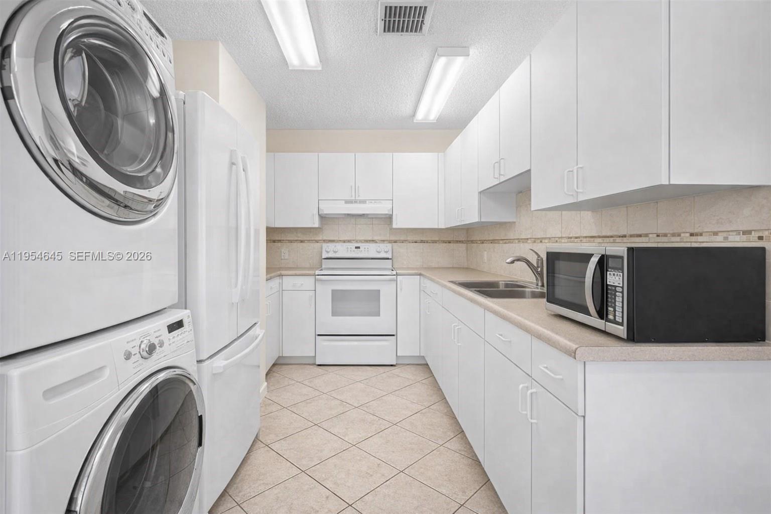 PINES OF DELRAY NORTH CON - Residential