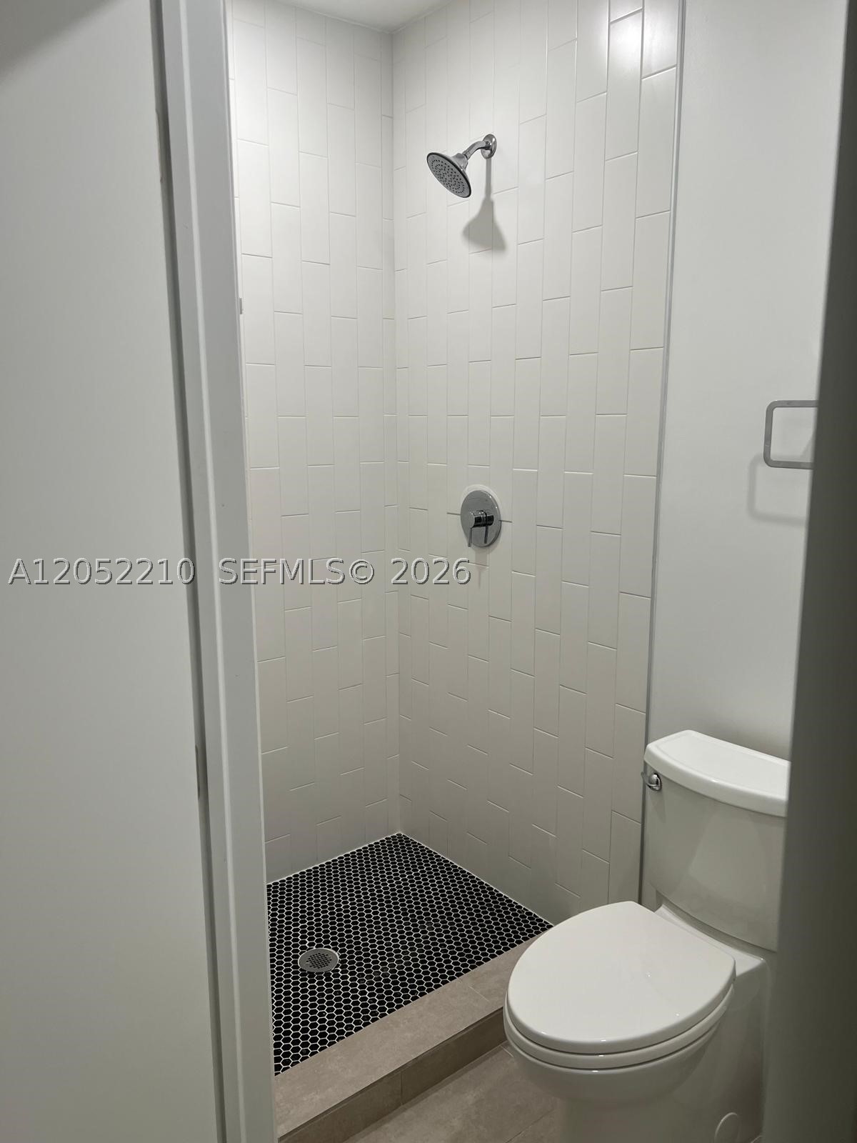 KENDALL TRAILS SUB - Residential Lease
