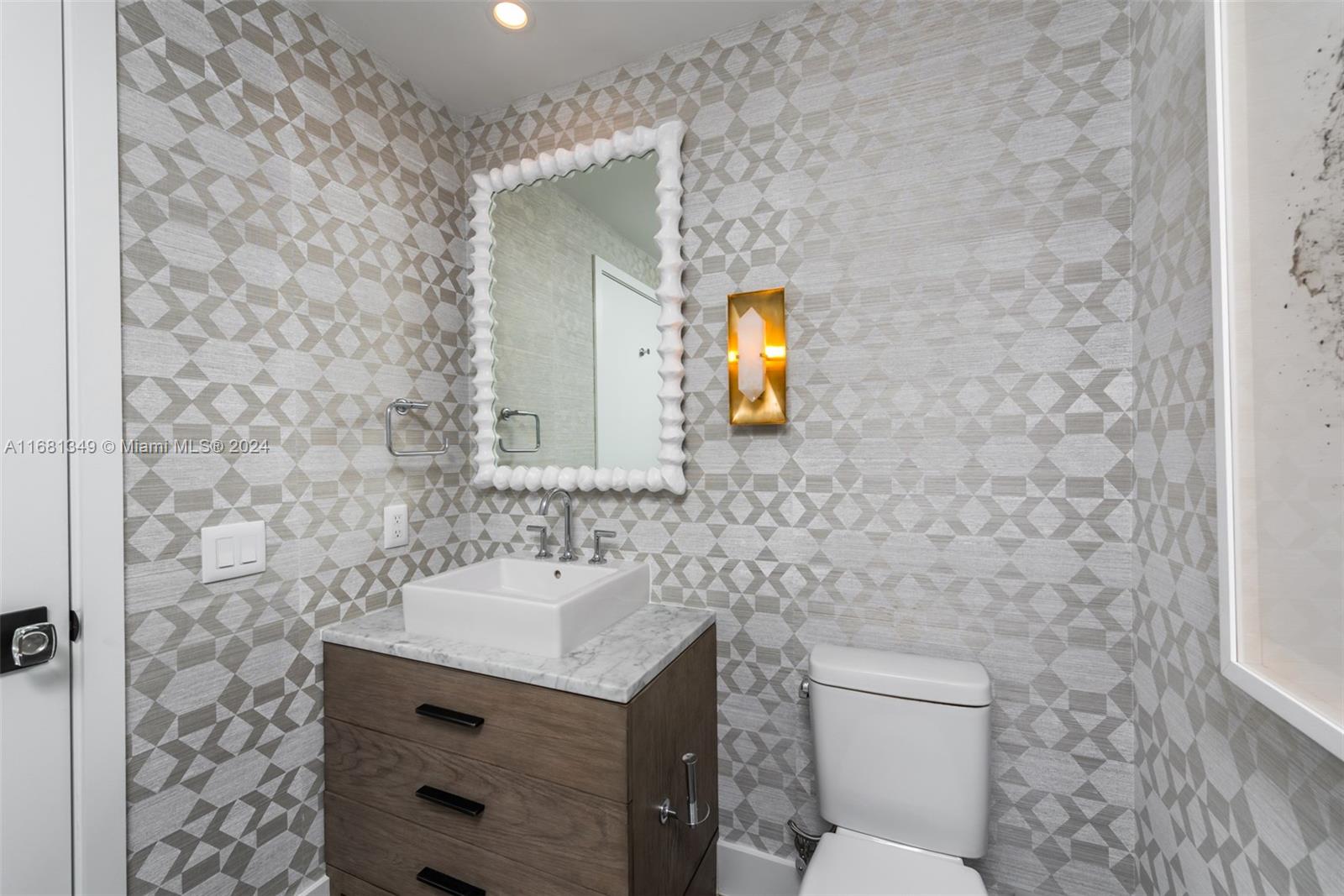 BISCAYNE BEACH CONDO - Residential Lease