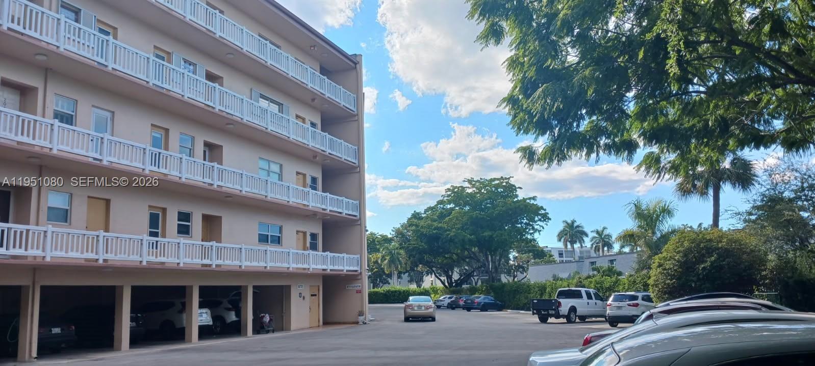 PLANTATION TERRACE CONDO - Residential