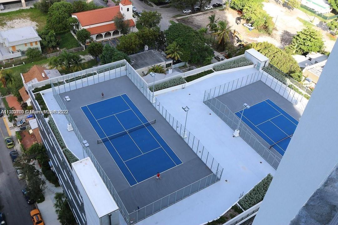 ICON BAY CONDO - Residential Lease