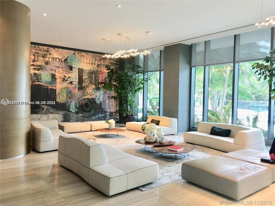 ICON BAY CONDO - Residential Lease