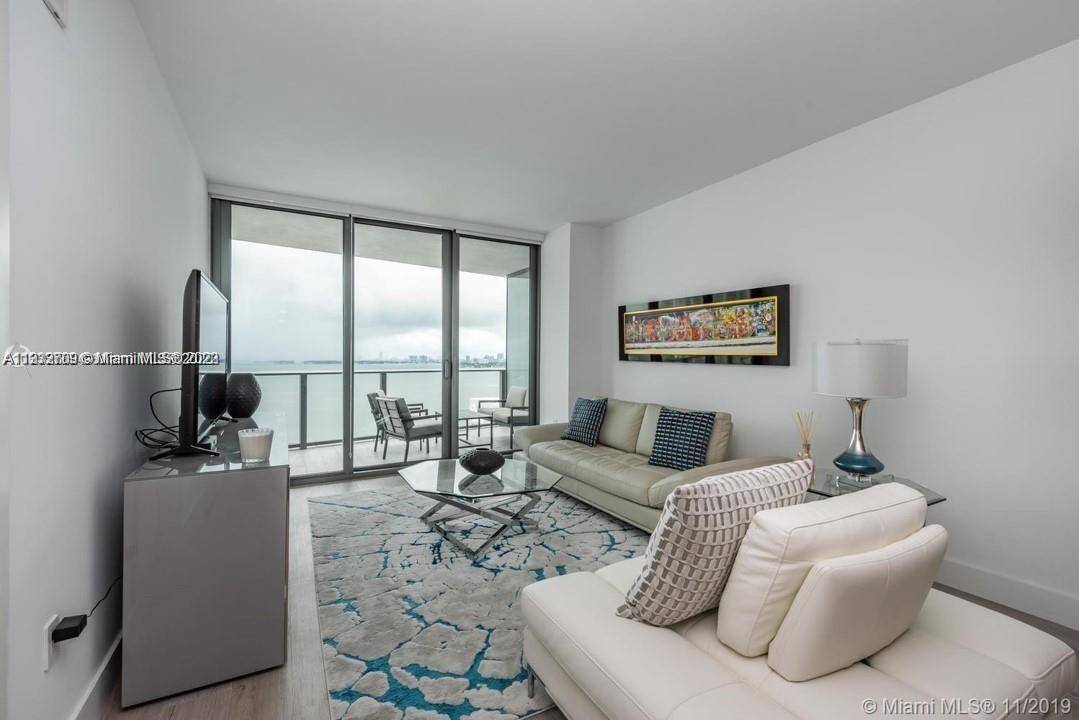 ICON BAY CONDO - Residential Lease