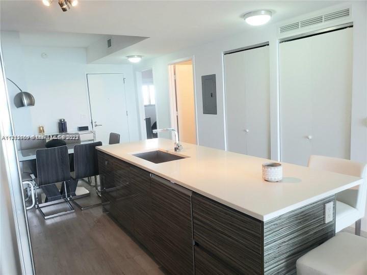 ICON BAY CONDO - Residential Lease