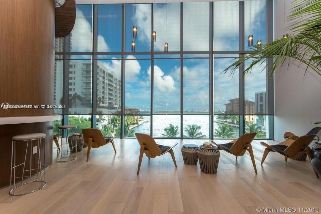 ICON BAY CONDO - Residential Lease