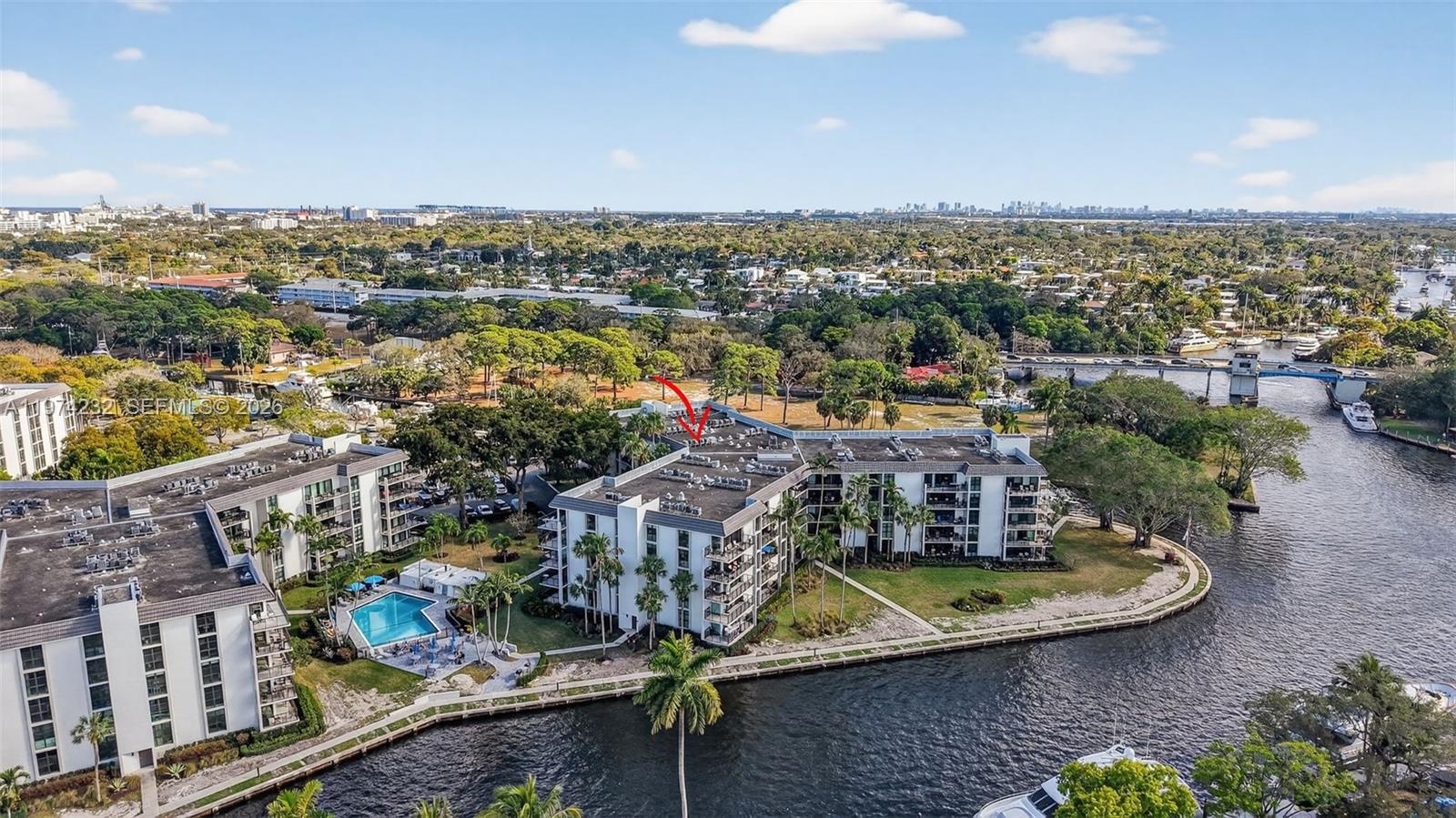 RIVER REACH CONDOMINIUM V - Residential
