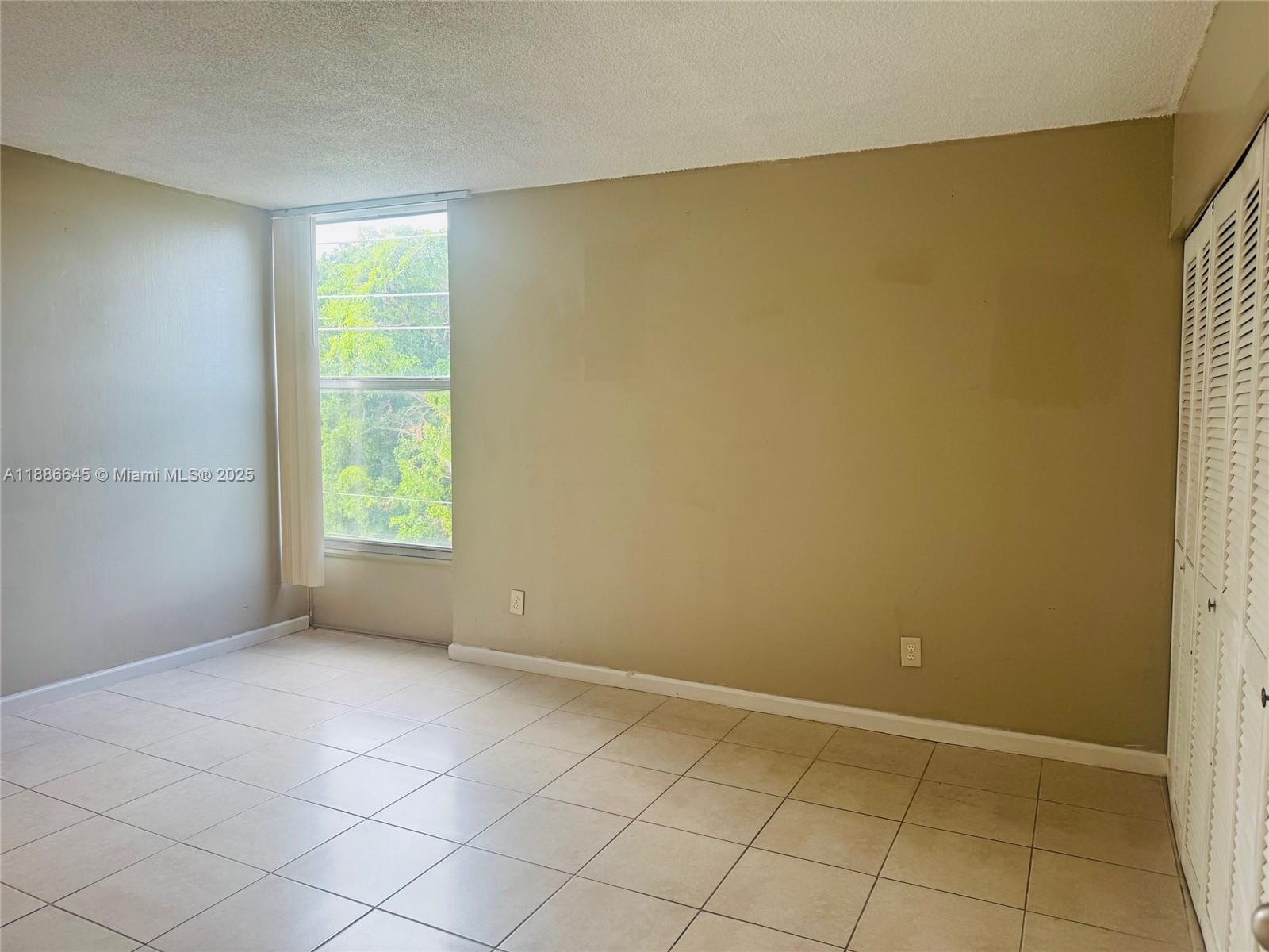 KEYSTONE TOWERS CONDO - Residential