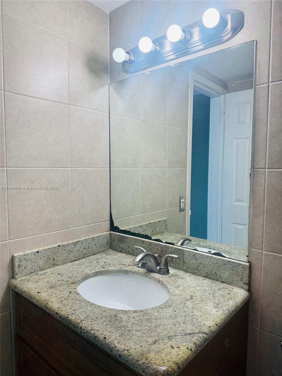 KEYSTONE TOWERS CONDO - Residential