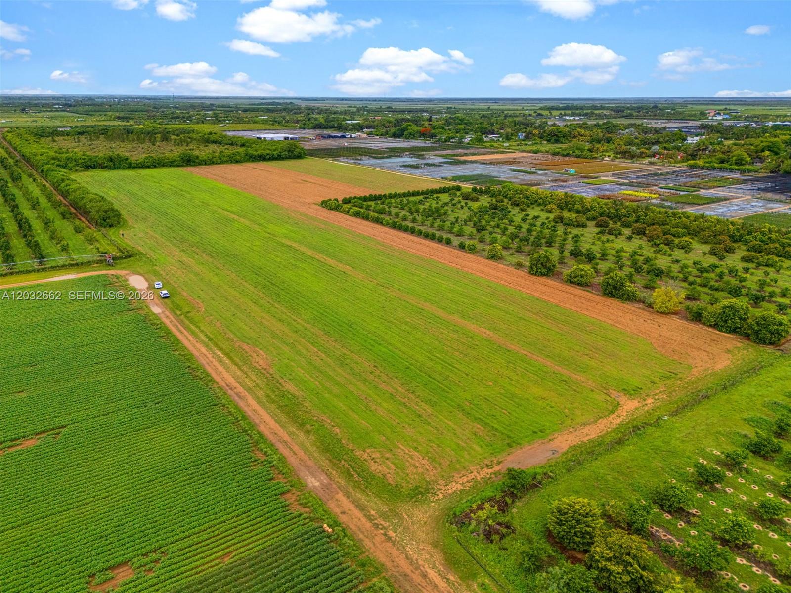 ORANGEDALE PARK - Land
