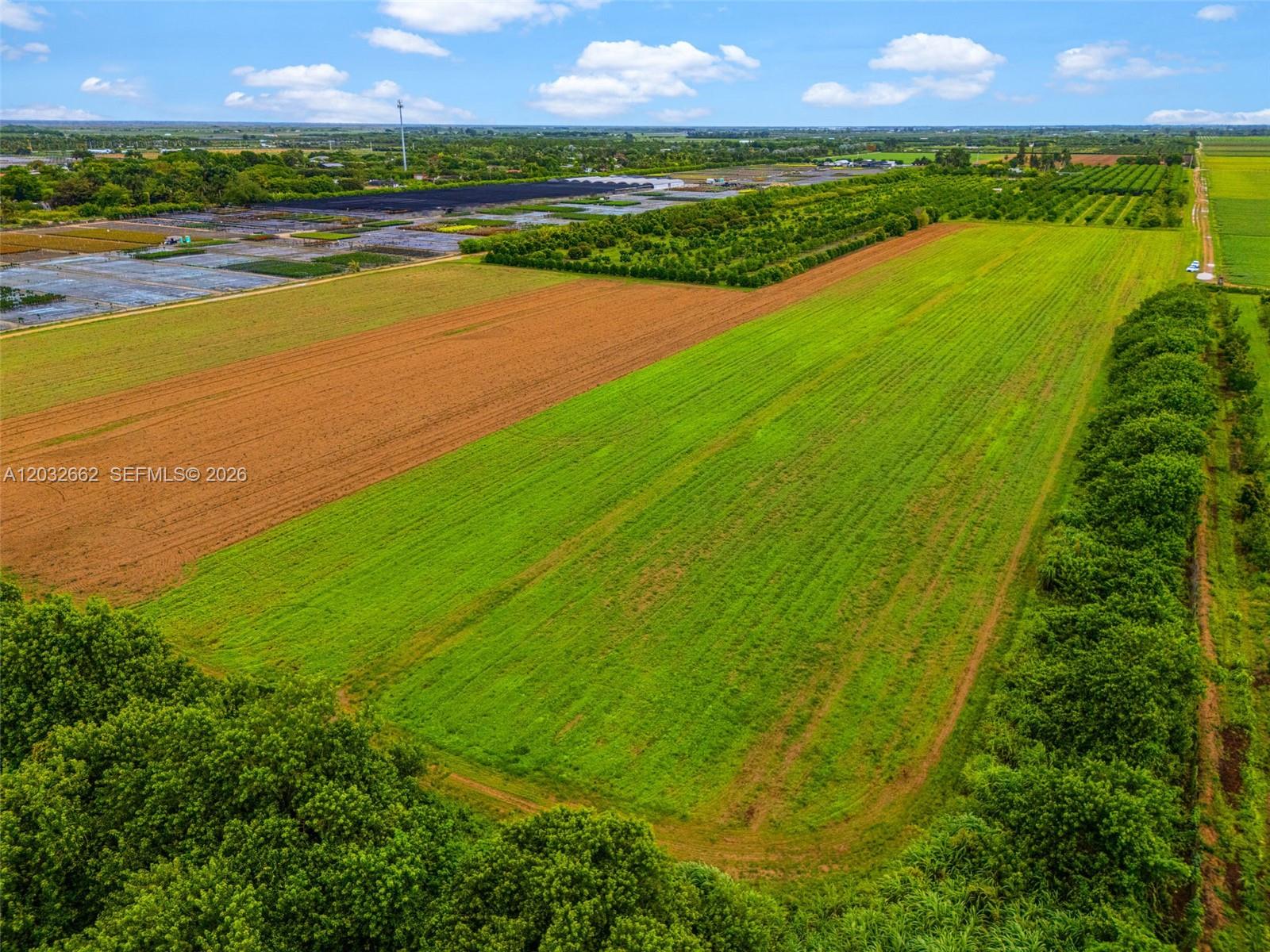 ORANGEDALE PARK - Land