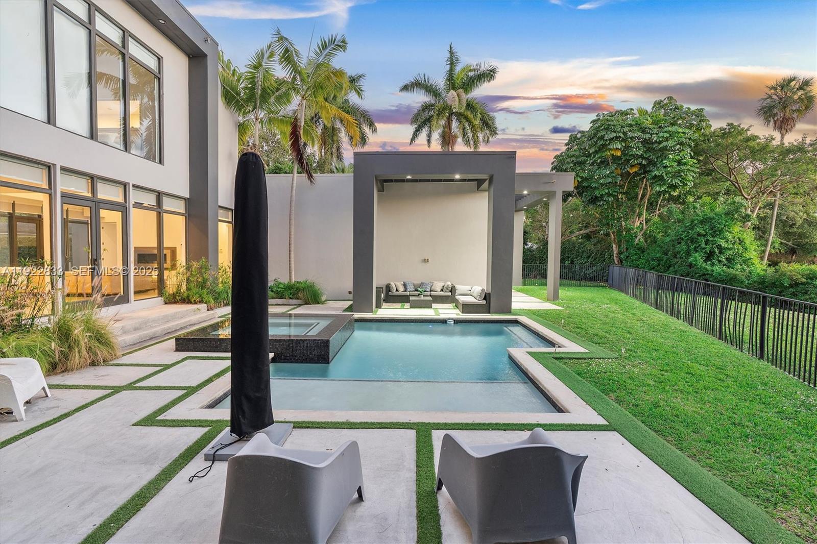 MIAMI SHORES - Residential