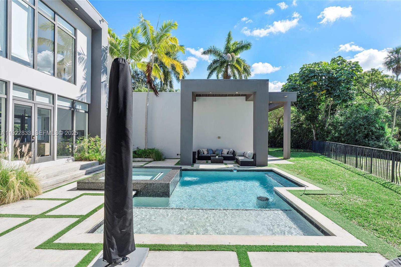 MIAMI SHORES - Residential