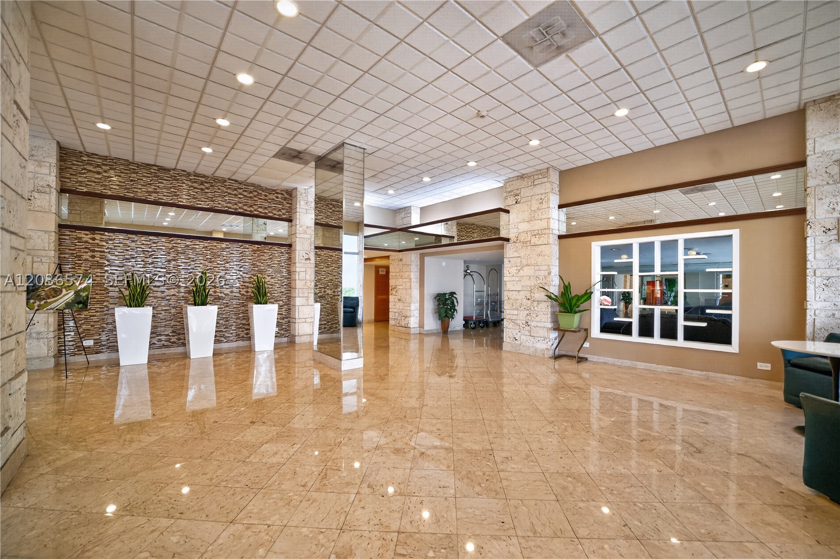 WINSTON TOWERS 400 CONDO - Residential