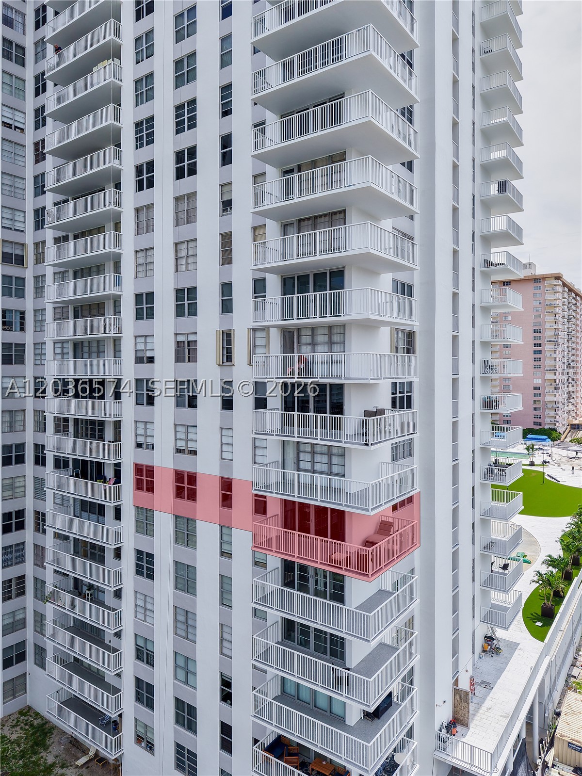 WINSTON TOWERS 400 CONDO - Residential