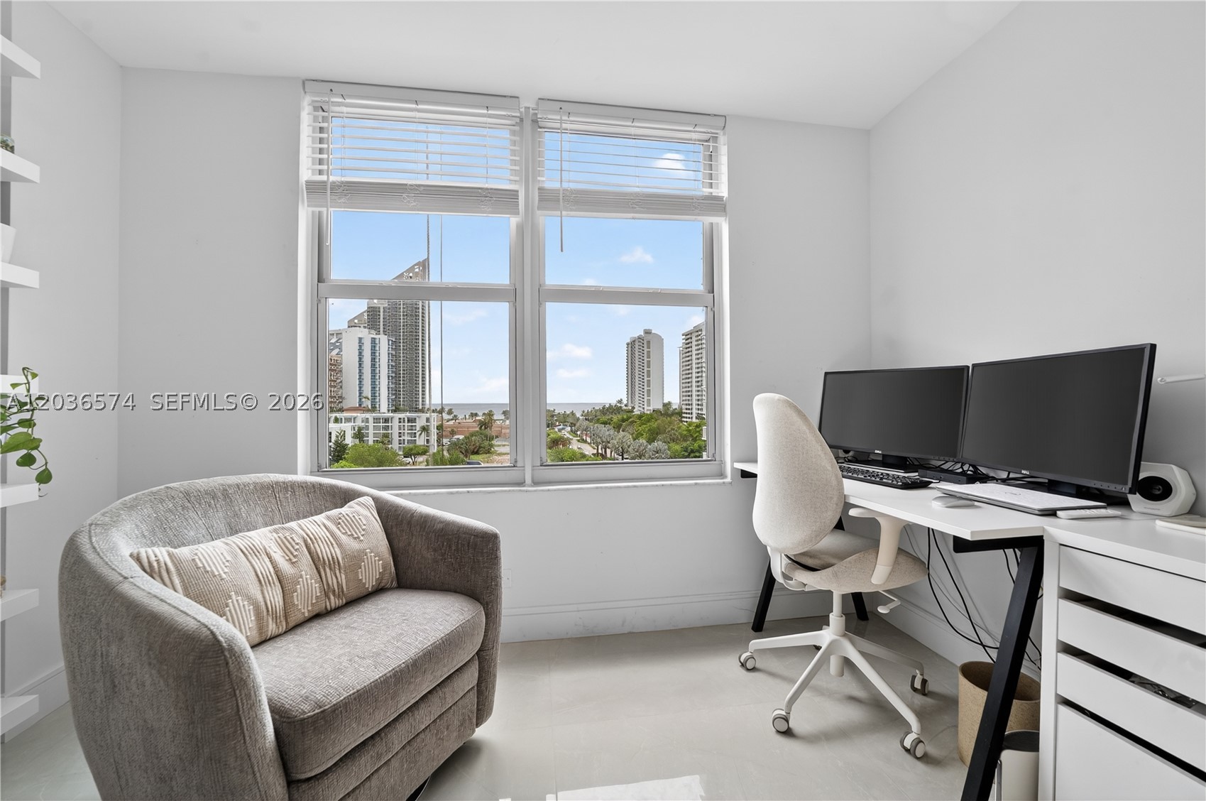 WINSTON TOWERS 400 CONDO - Residential