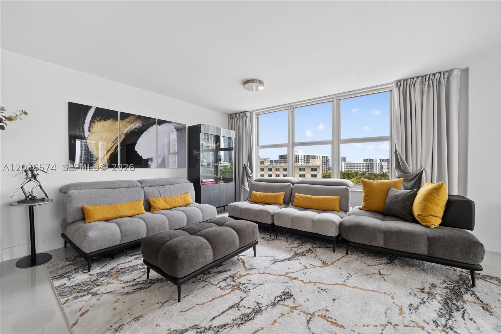 WINSTON TOWERS 400 CONDO - Residential