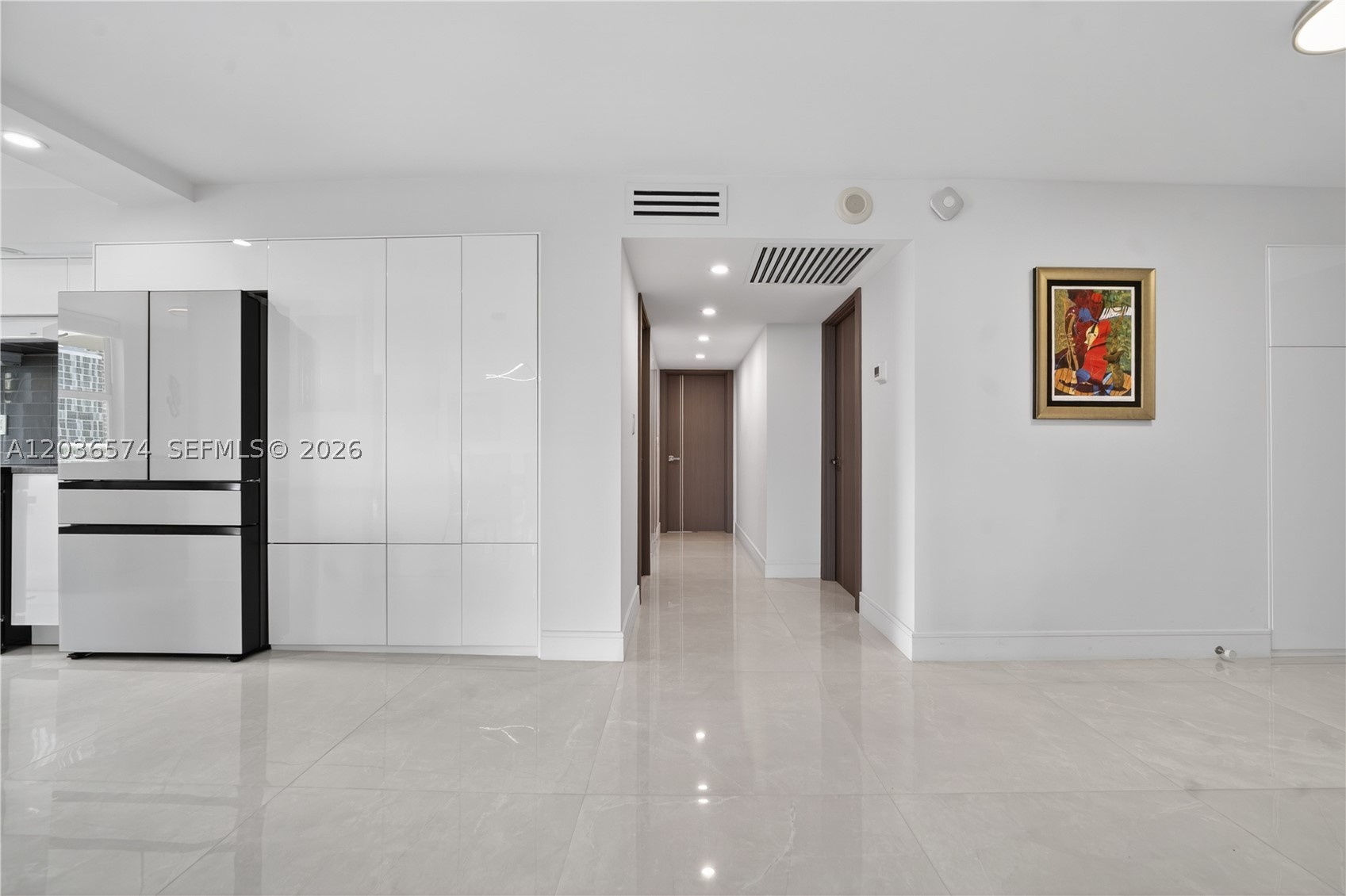 WINSTON TOWERS 400 CONDO - Residential