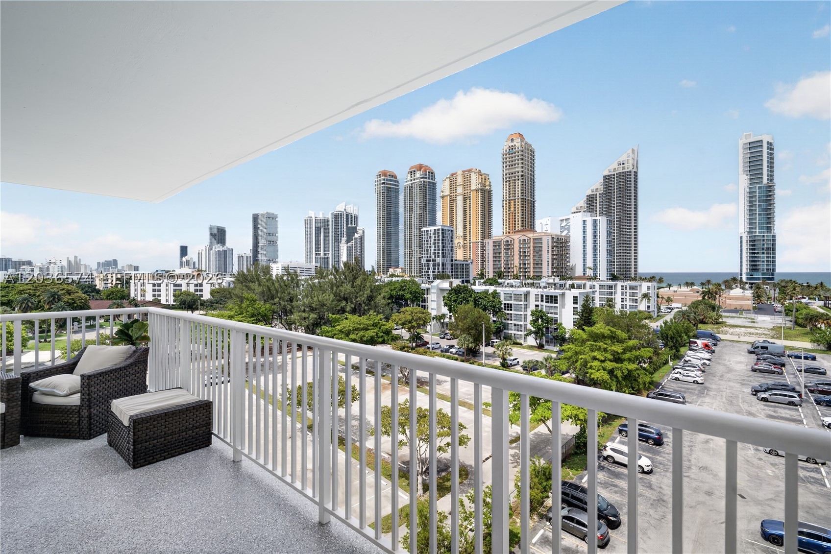 WINSTON TOWERS 400 CONDO - Residential