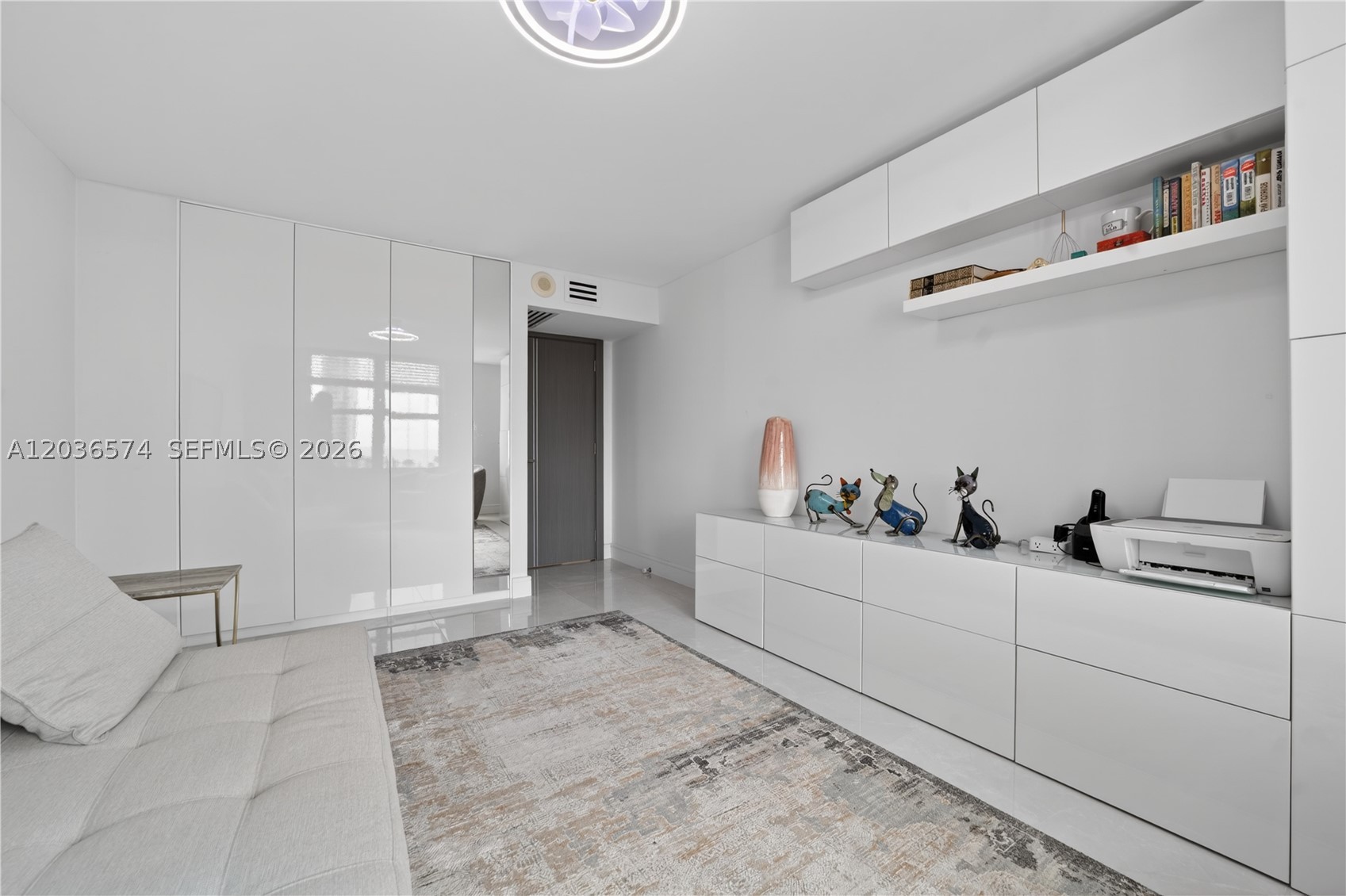WINSTON TOWERS 400 CONDO - Residential