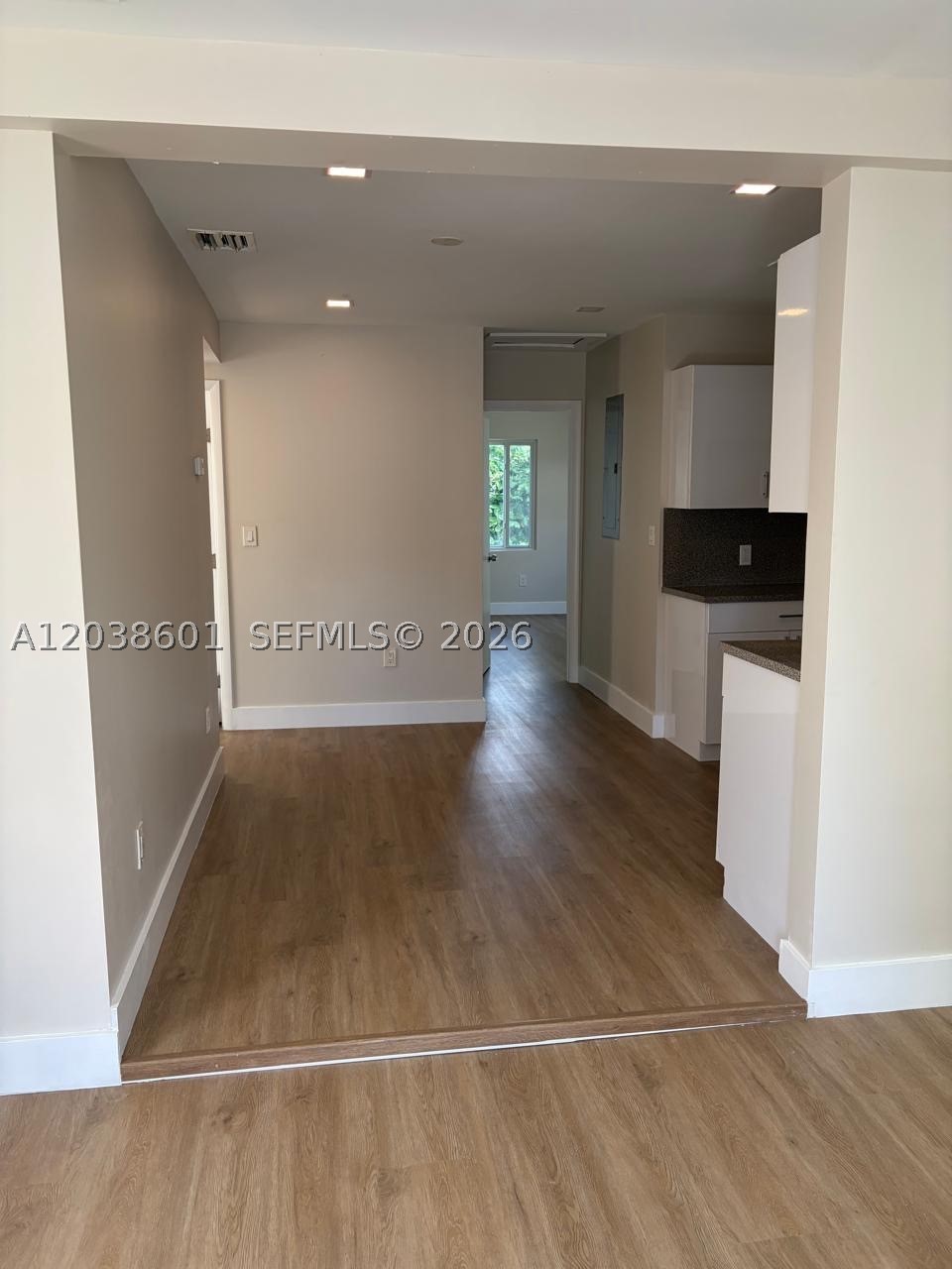 EARLINGTON HEIGHTS - Residential