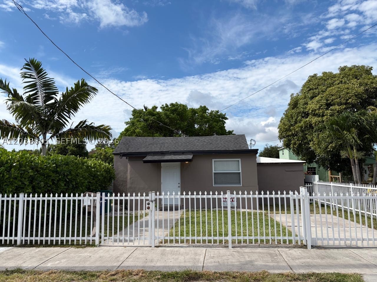 Amazing remodeled home in the heart of Miami, this 3 bedroom 2 bathroom counts with a very spacious backyard. NEW ROOF FROM 2021. NEW A/C from 2025. This home is being sold AS-IS, the location of the home is unique, close to downtown Miami and highway I95 as well as Miami International Airport.