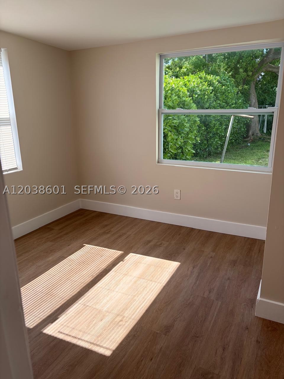 EARLINGTON HEIGHTS - Residential