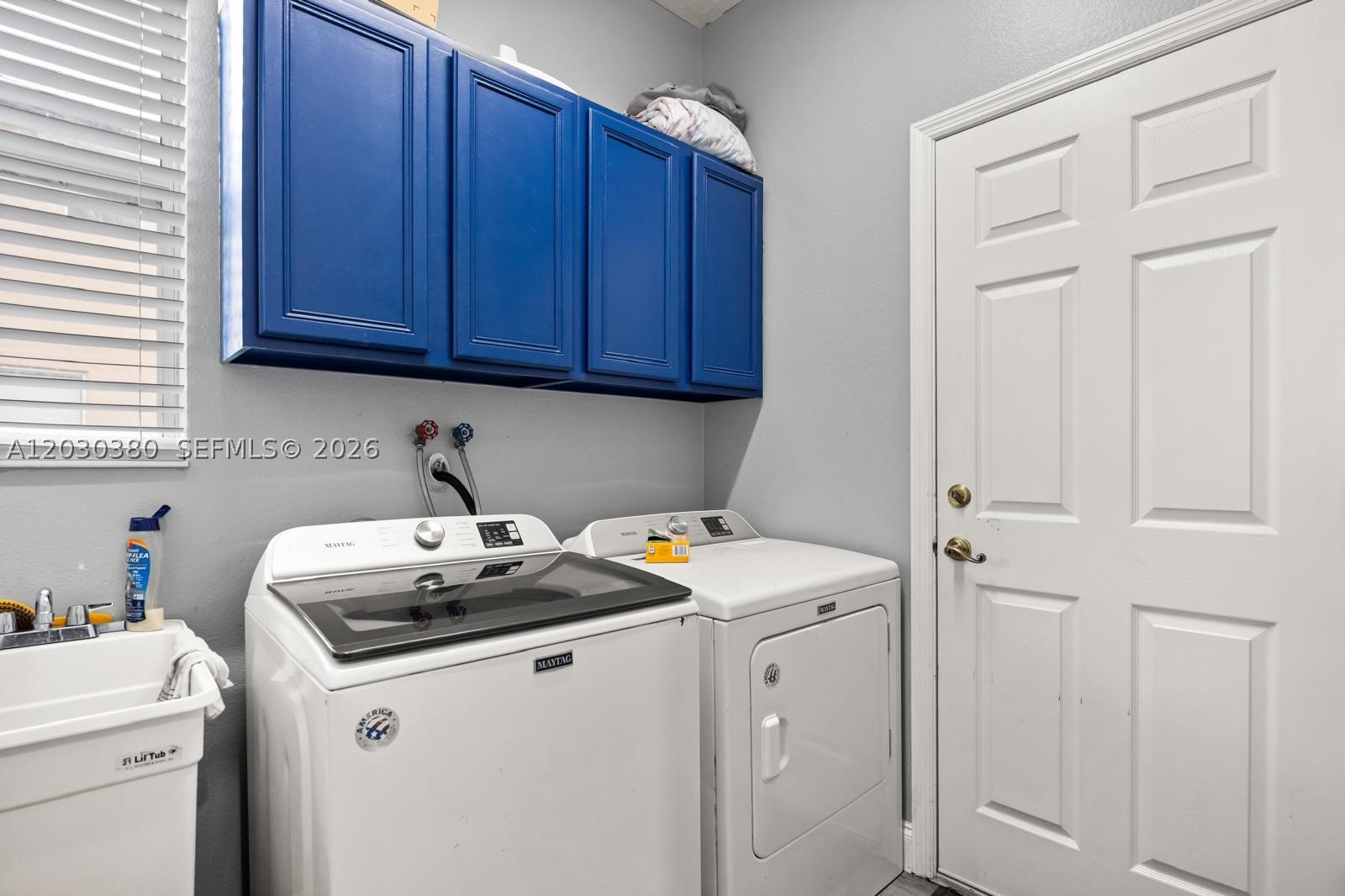 HINGLE CRK RESRV AT OAKS - Residential