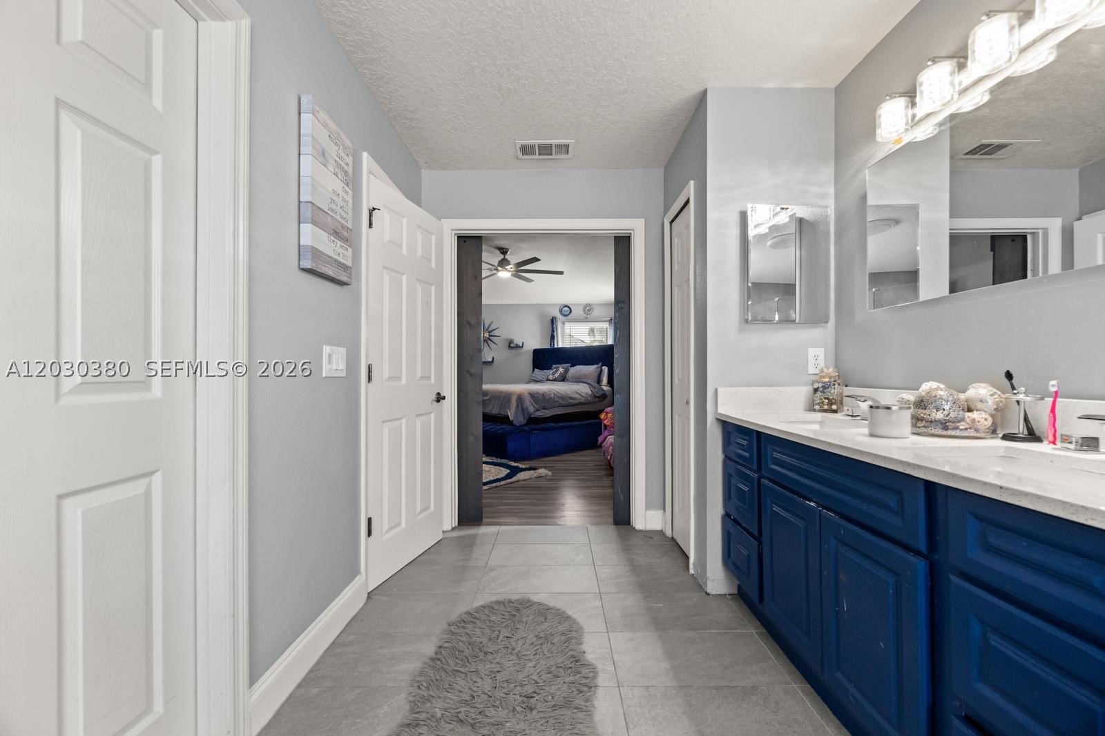 HINGLE CRK RESRV AT OAKS - Residential