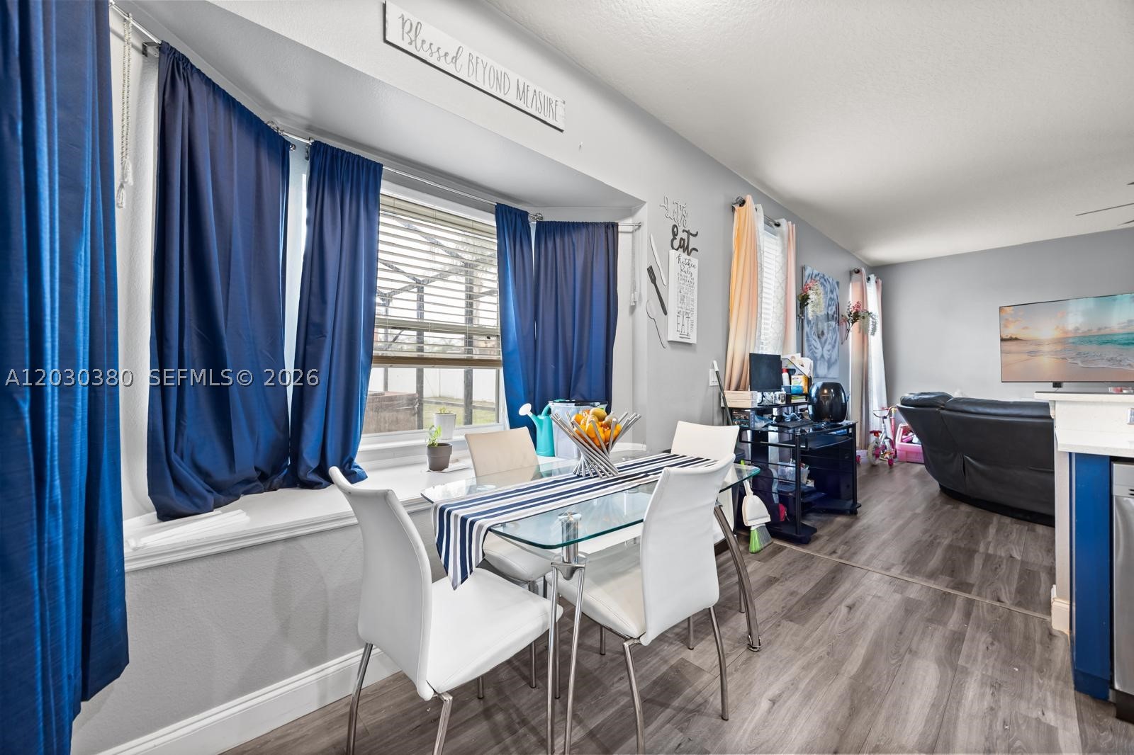 HINGLE CRK RESRV AT OAKS - Residential