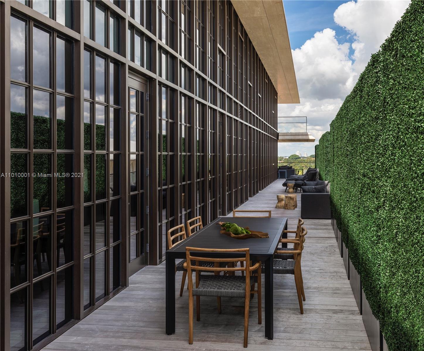 Arte Surfside - Residential