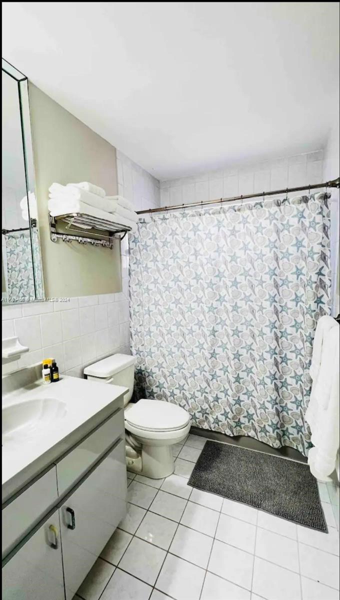 VENEZIA HOMES ESTATES IST - Residential Lease