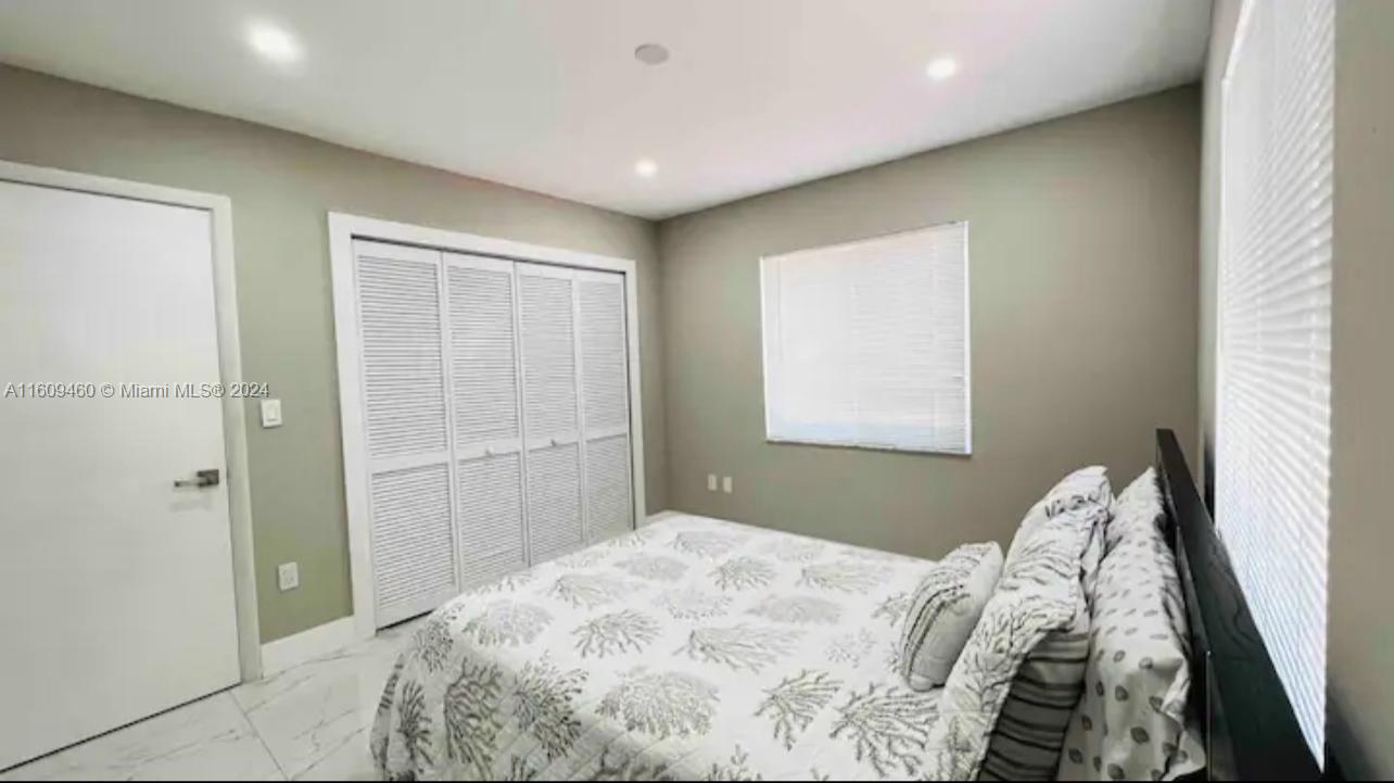 VENEZIA HOMES ESTATES IST - Residential Lease