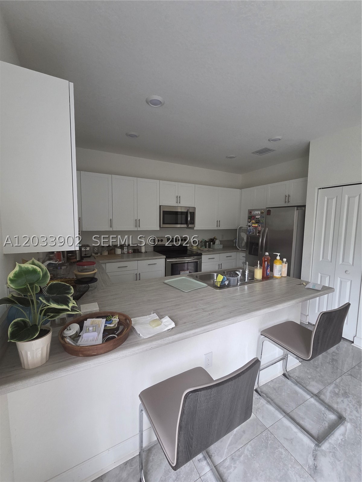 VIA VENTURA NEIGHBORHOOD - Residential