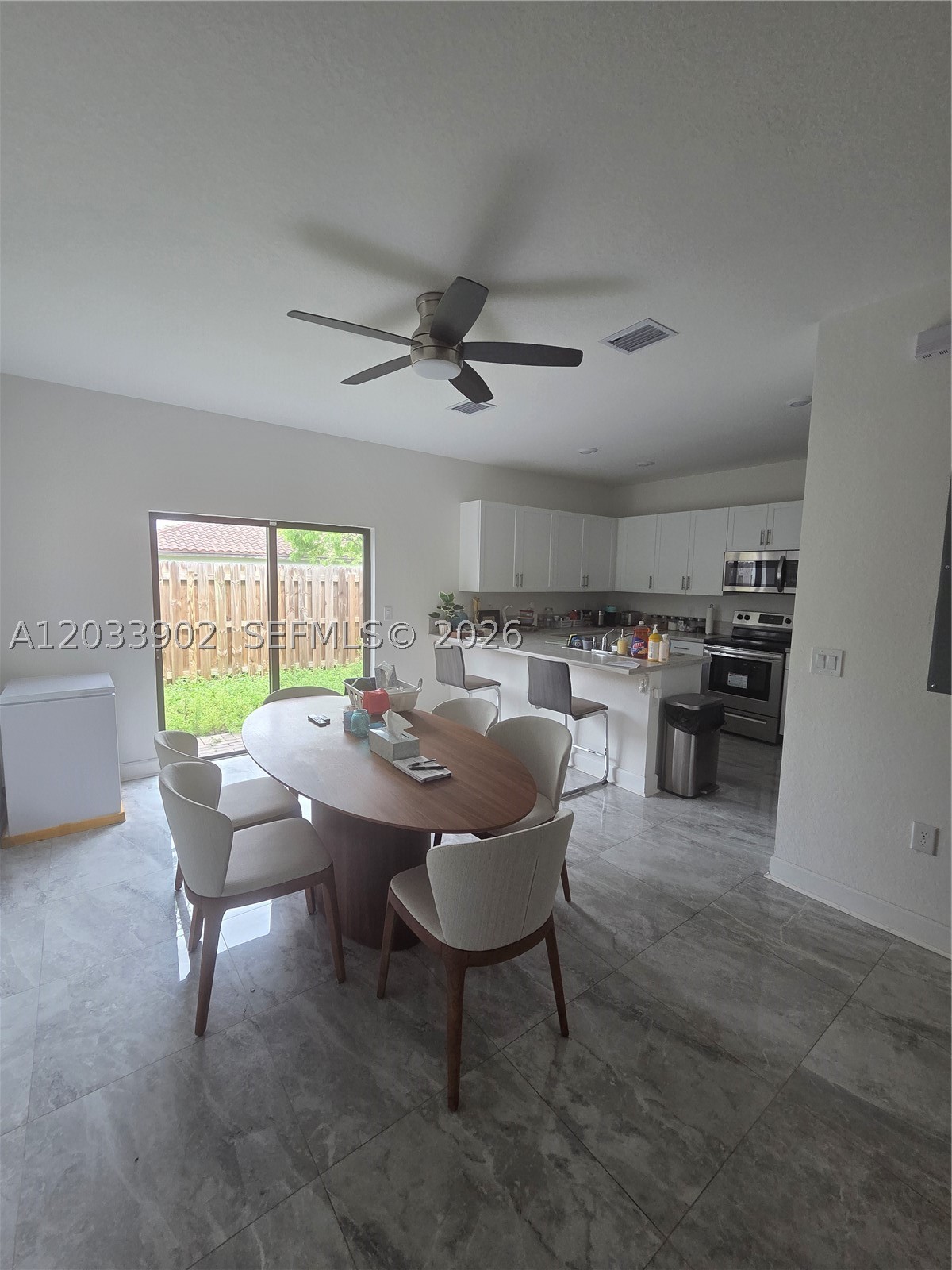 VIA VENTURA NEIGHBORHOOD - Residential