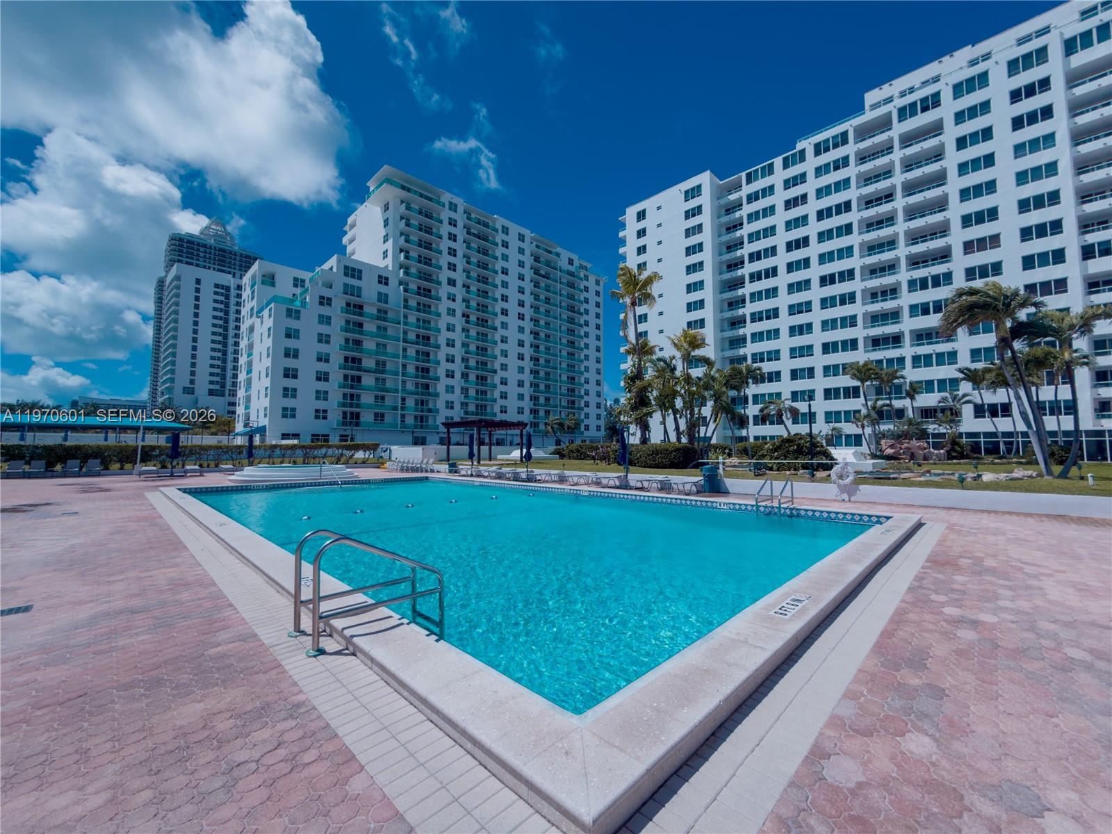THE CARRIAGE CLUB NORTH C - Residential