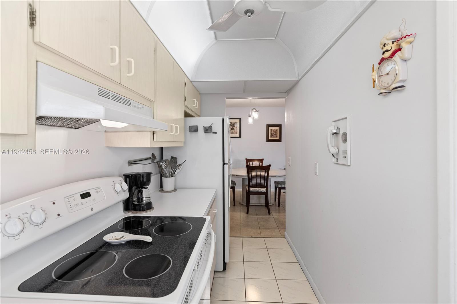 DEAUVILLE TERRACE CO-OP - Residential
