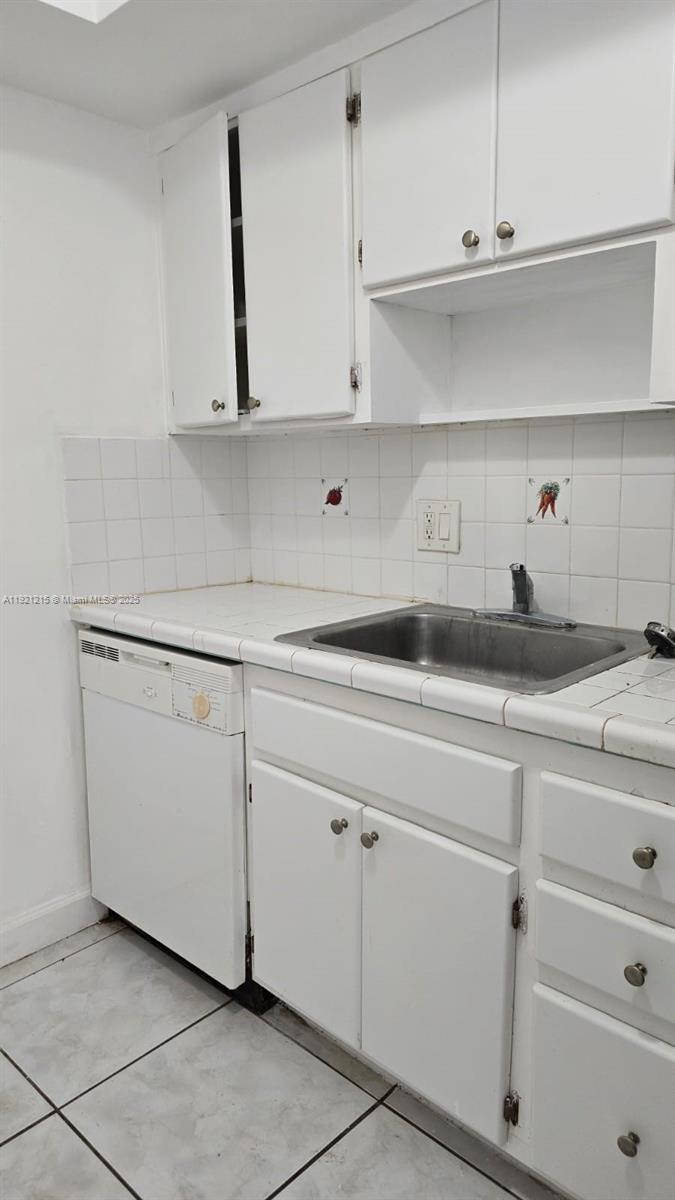 SUTTON HOUSE CONDO - Residential