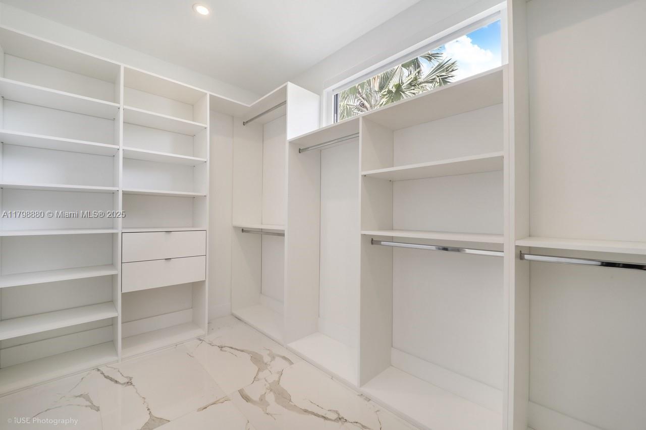 GRAPELAND SUBDIVISION REV - Residential Lease