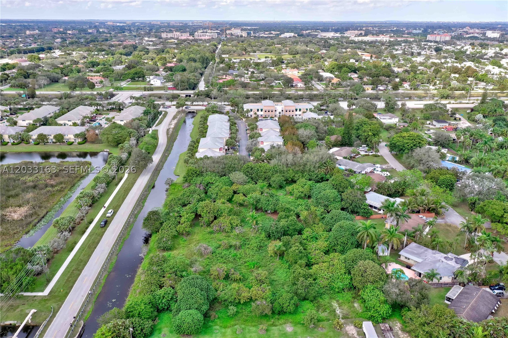 EVERGLADE LAND SALES CO - Land