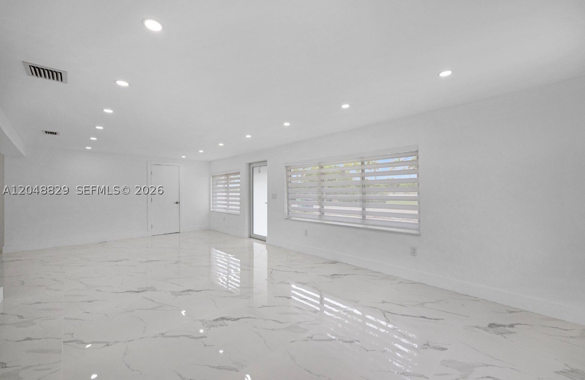 MAGNOLIA GARDENS CONSOLID - Residential