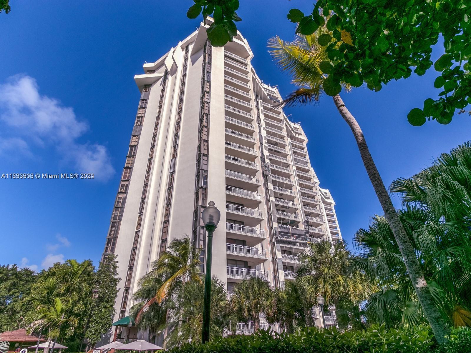 THE TOWERS OF QUAYSIDE CO - Residential