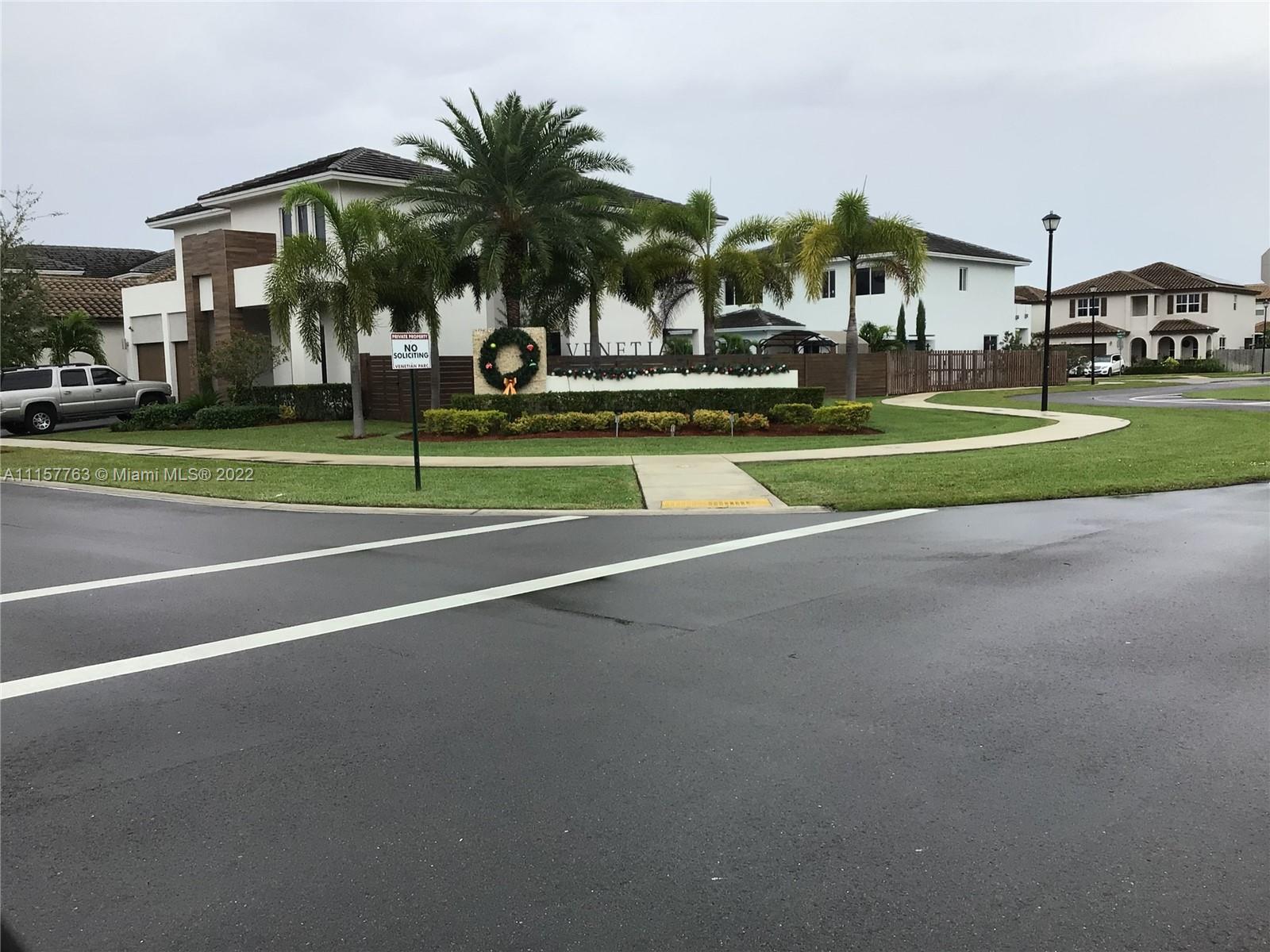 VENETIAN PARC - Residential