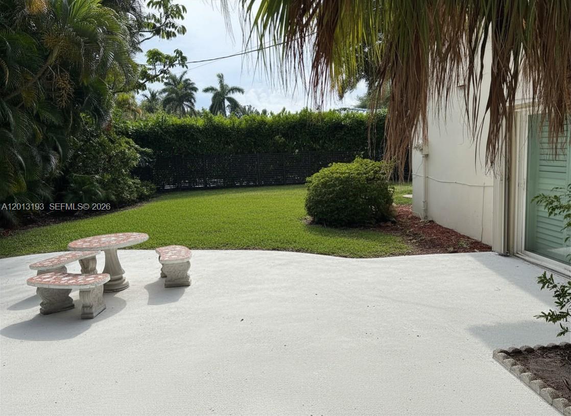 MIAMI SHORES BAY PK ESTAT - Residential