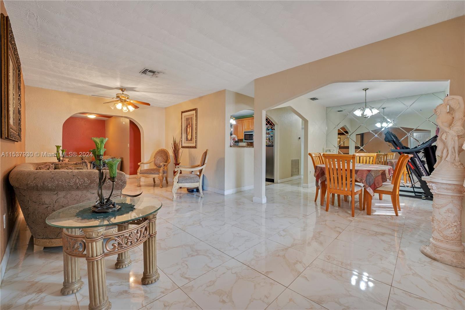 RICHMOND HEIGHTS - Residential
