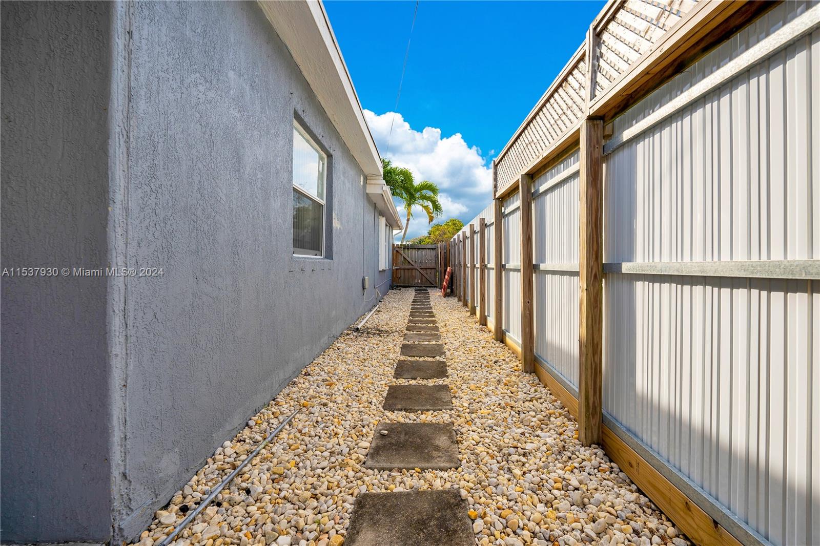 RICHMOND HEIGHTS - Residential