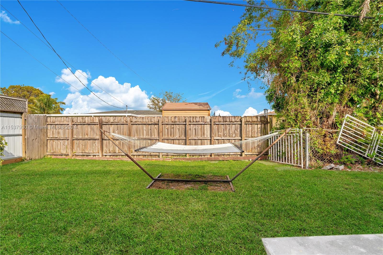 RICHMOND HEIGHTS - Residential