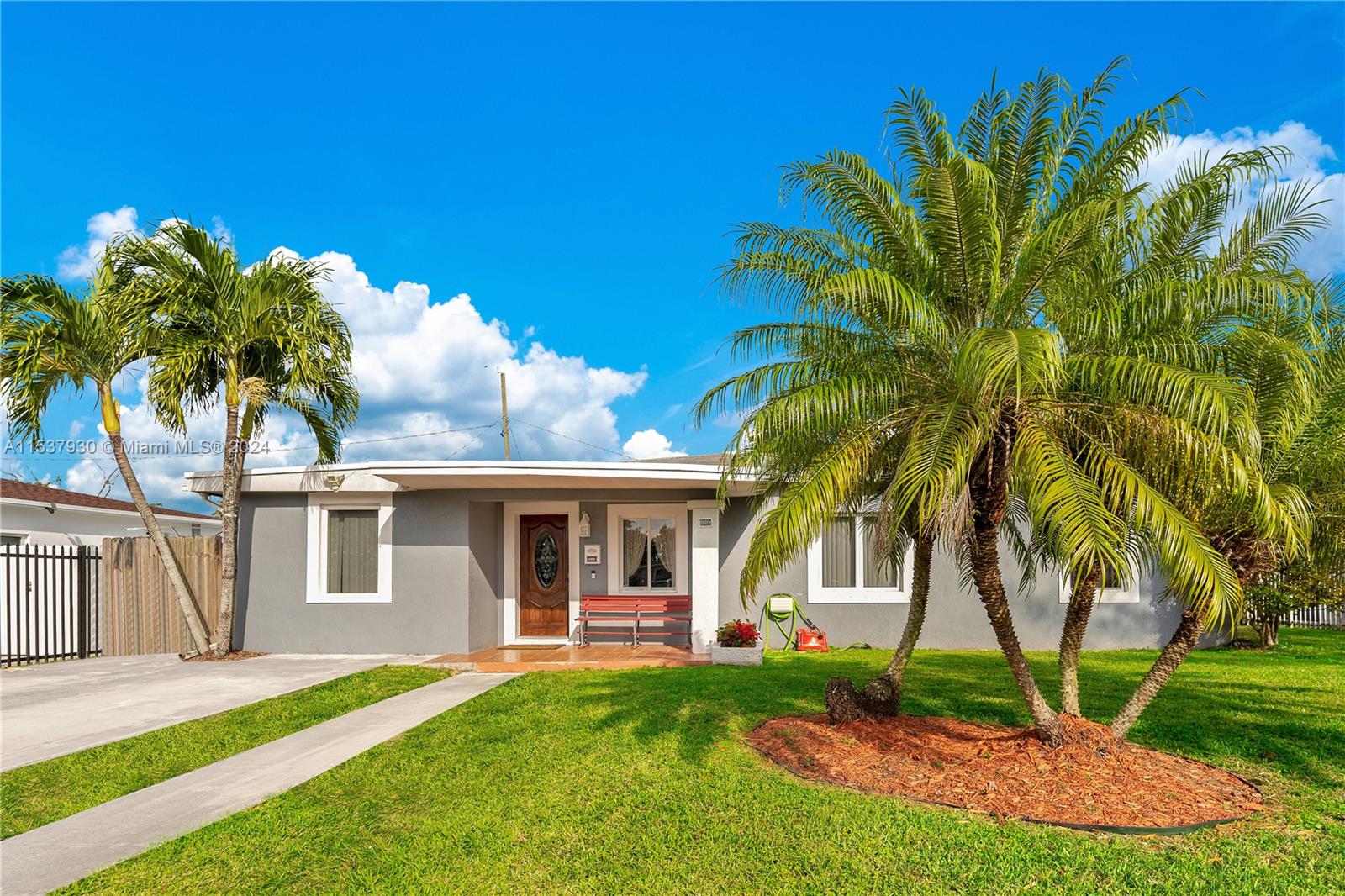 RICHMOND HEIGHTS - Residential