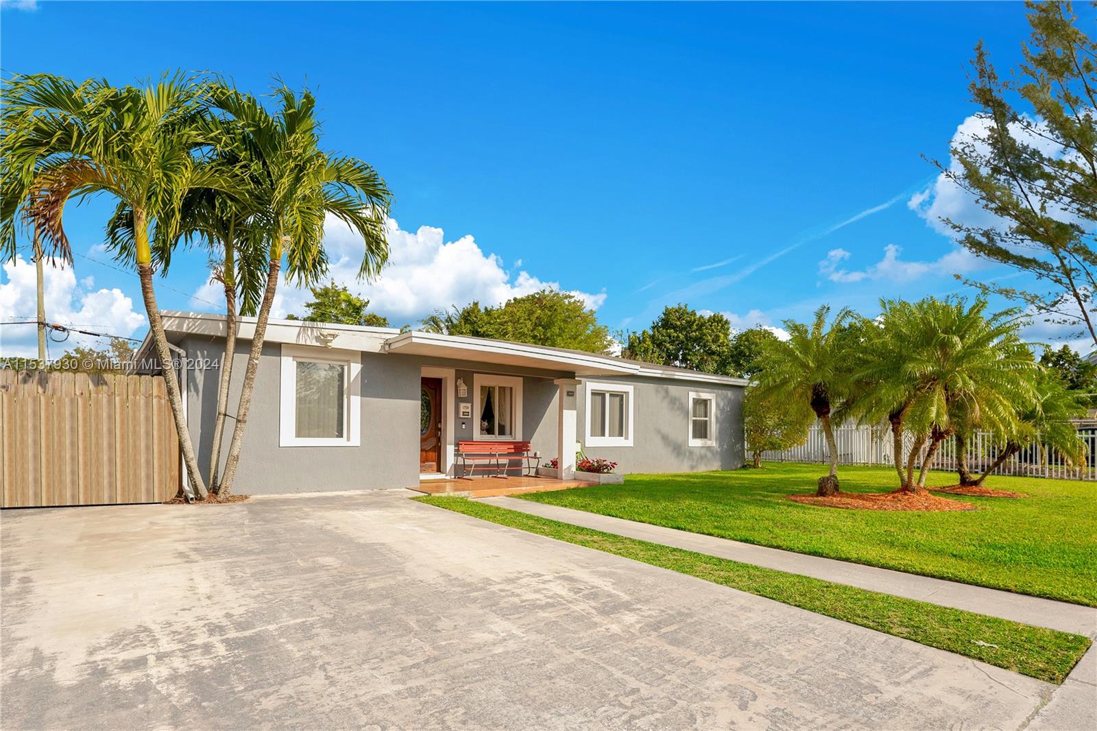 RICHMOND HEIGHTS - Residential
