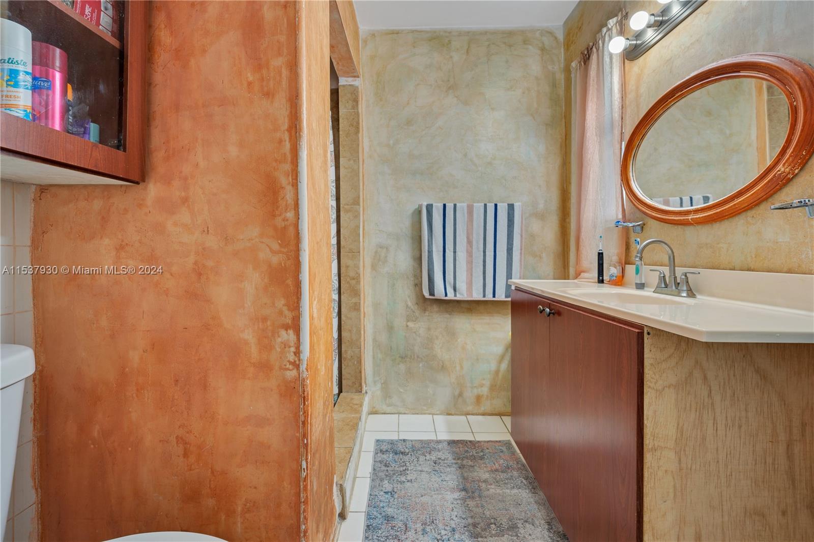 RICHMOND HEIGHTS - Residential