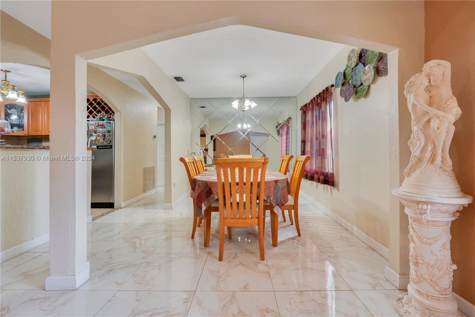 RICHMOND HEIGHTS - Residential